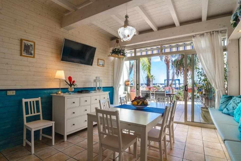 فيلا Casa Delle Zammare Fronte Mare Centro Storico ريبوسْتو المظهر الخارجي الصورة